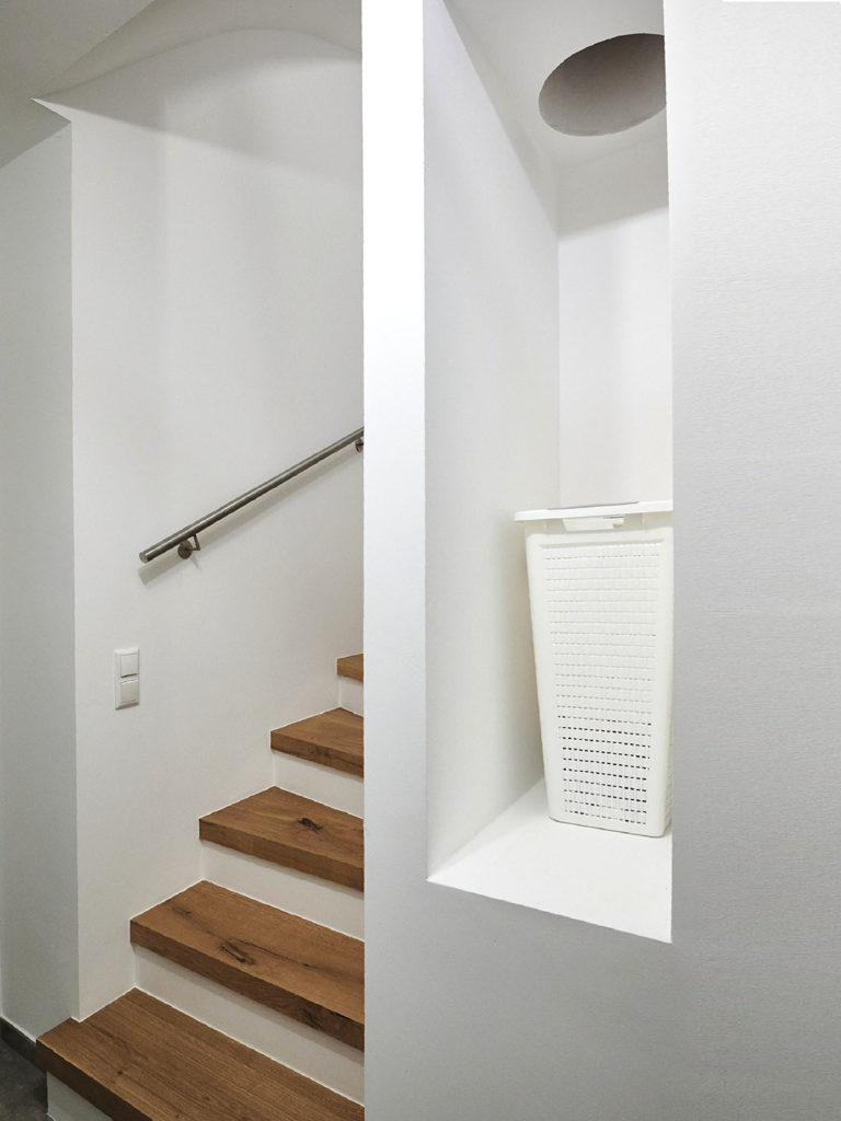 Finesse 110V_Wäscheschacht